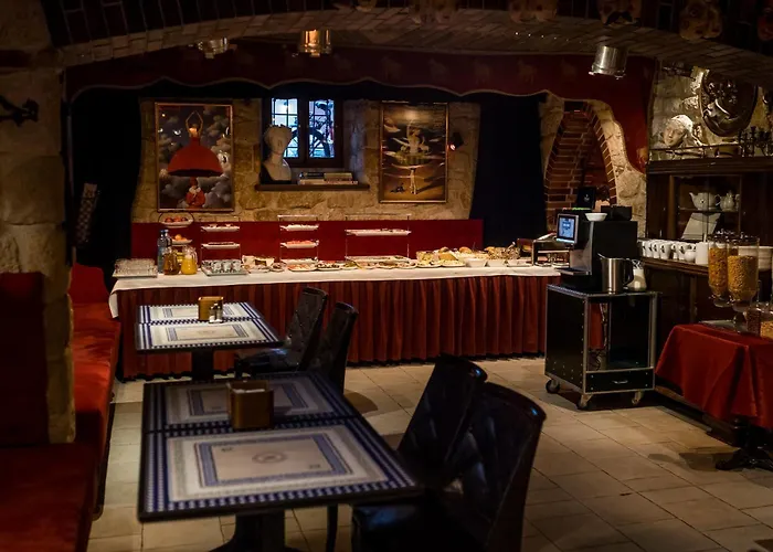 Ambasada Boleslawiec (Lower Silesia)